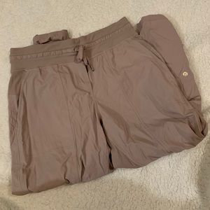 Lululemon dance studio crops!